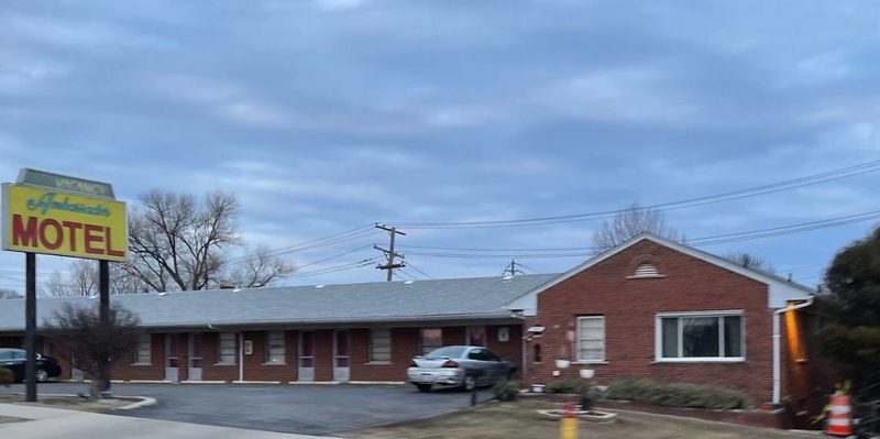 Ambassador Motel - 2021 Shot With Older Sign (newer photo)